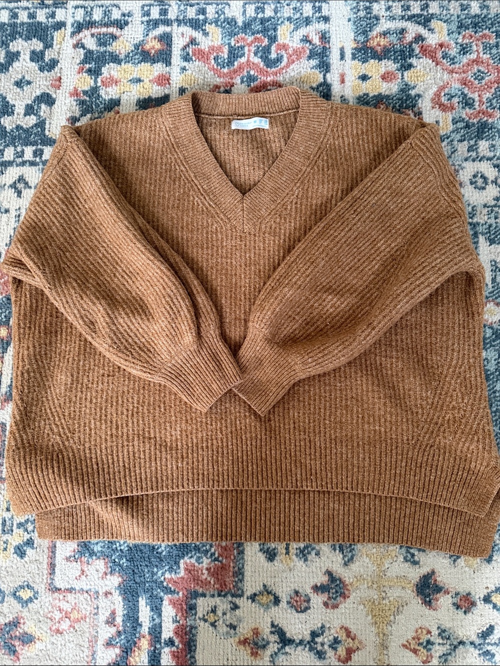 Absolutely Gorgeous Women’s Classic V-Neck Sweater in Brown - Unbranded
